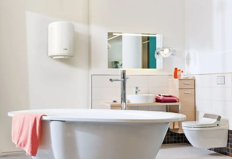 Scaldabagno elettrico Bosch "Tronic 2000 T slim" per acqua calda 50-80 litri